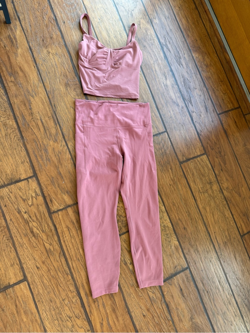 Women’s High-Waist Active Leggings & Crop Tank Set - Dusty Rose size top XS & L